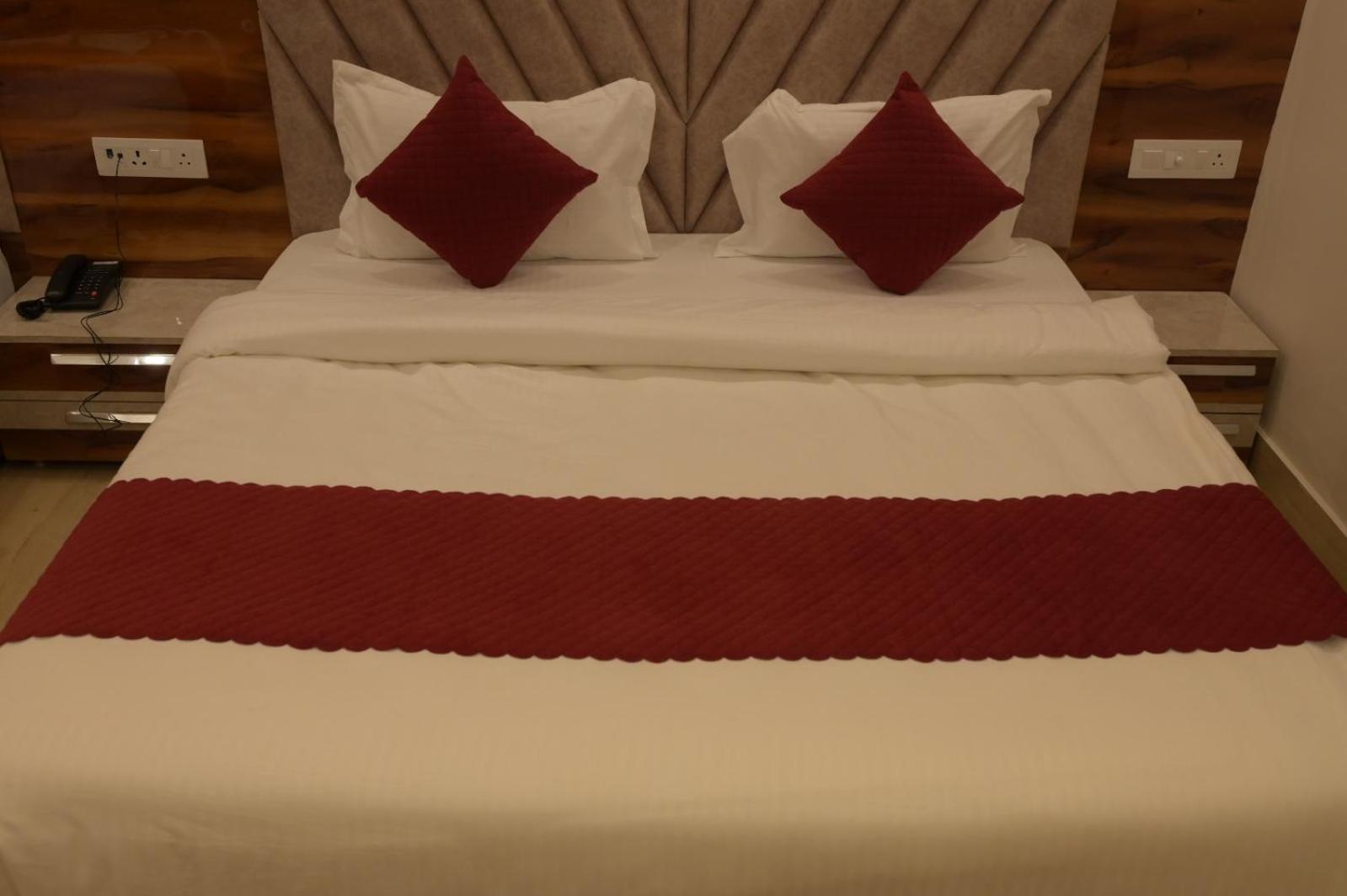 Hotel Udit Inn Rudraprayag Bagian luar foto