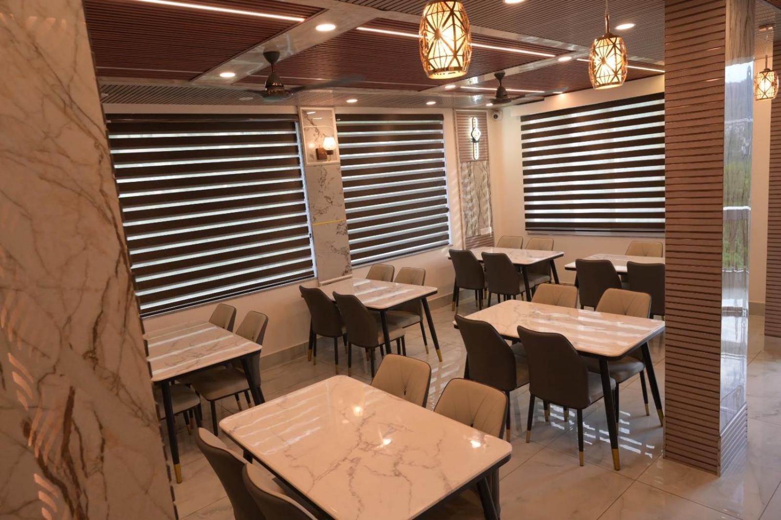 Hotel Udit Inn Rudraprayag Bagian luar foto