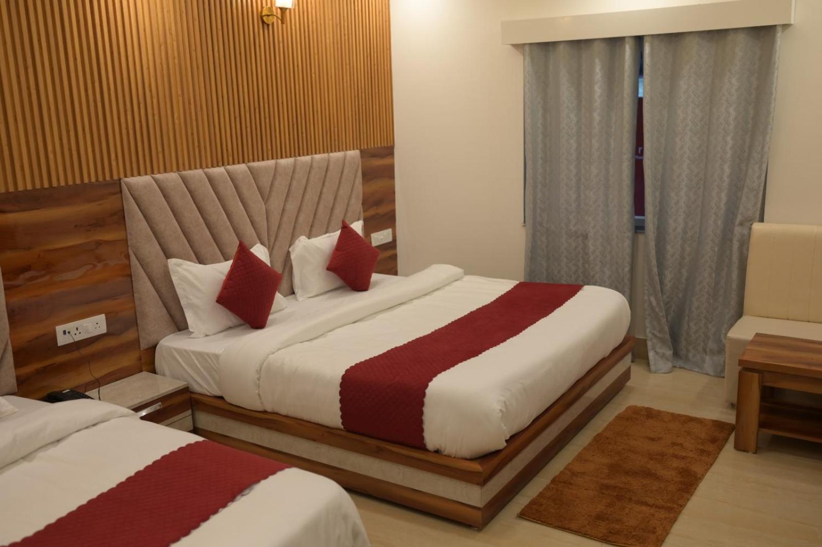 Hotel Udit Inn Rudraprayag Bagian luar foto