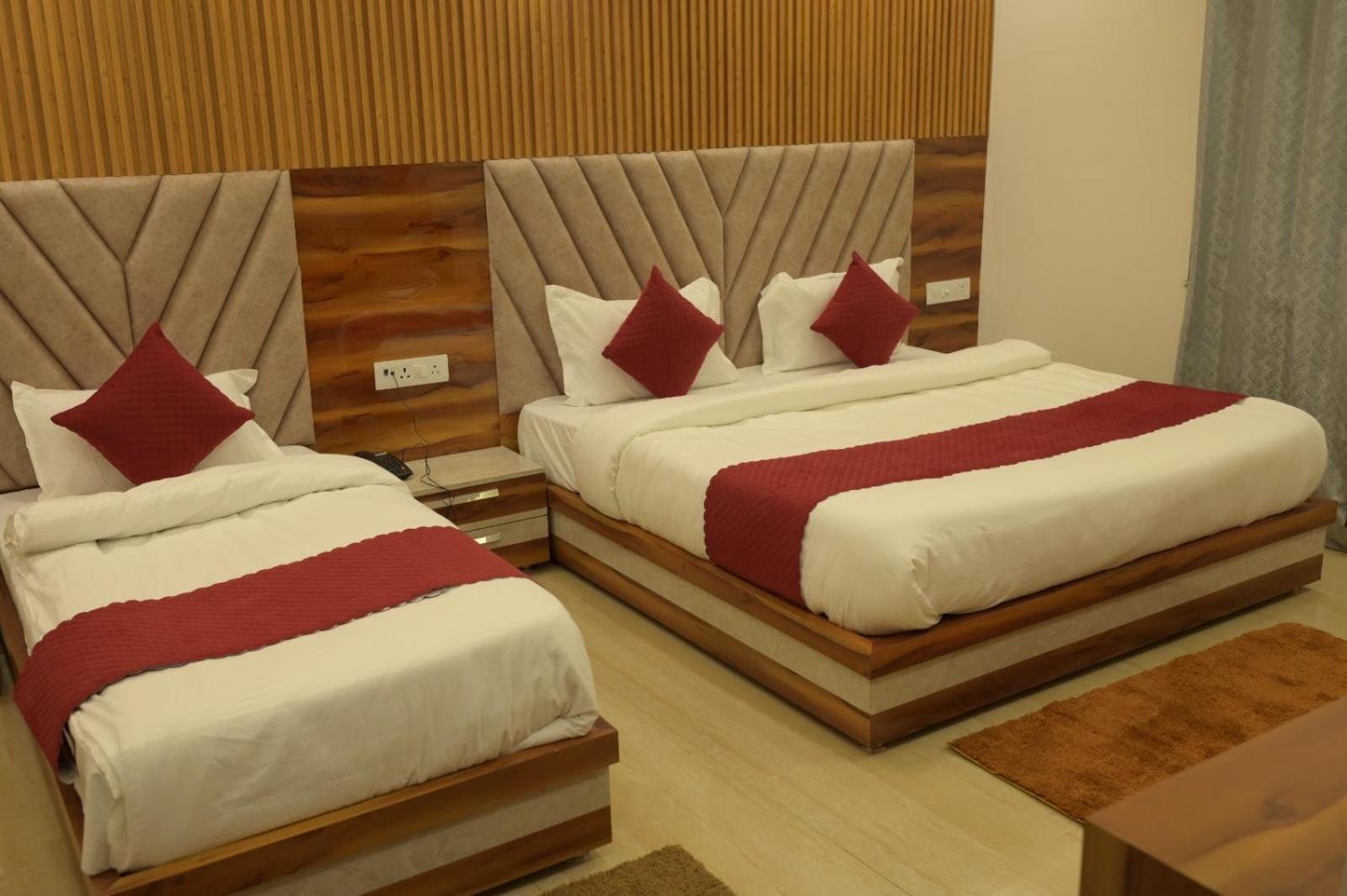 Hotel Udit Inn Rudraprayag Bagian luar foto