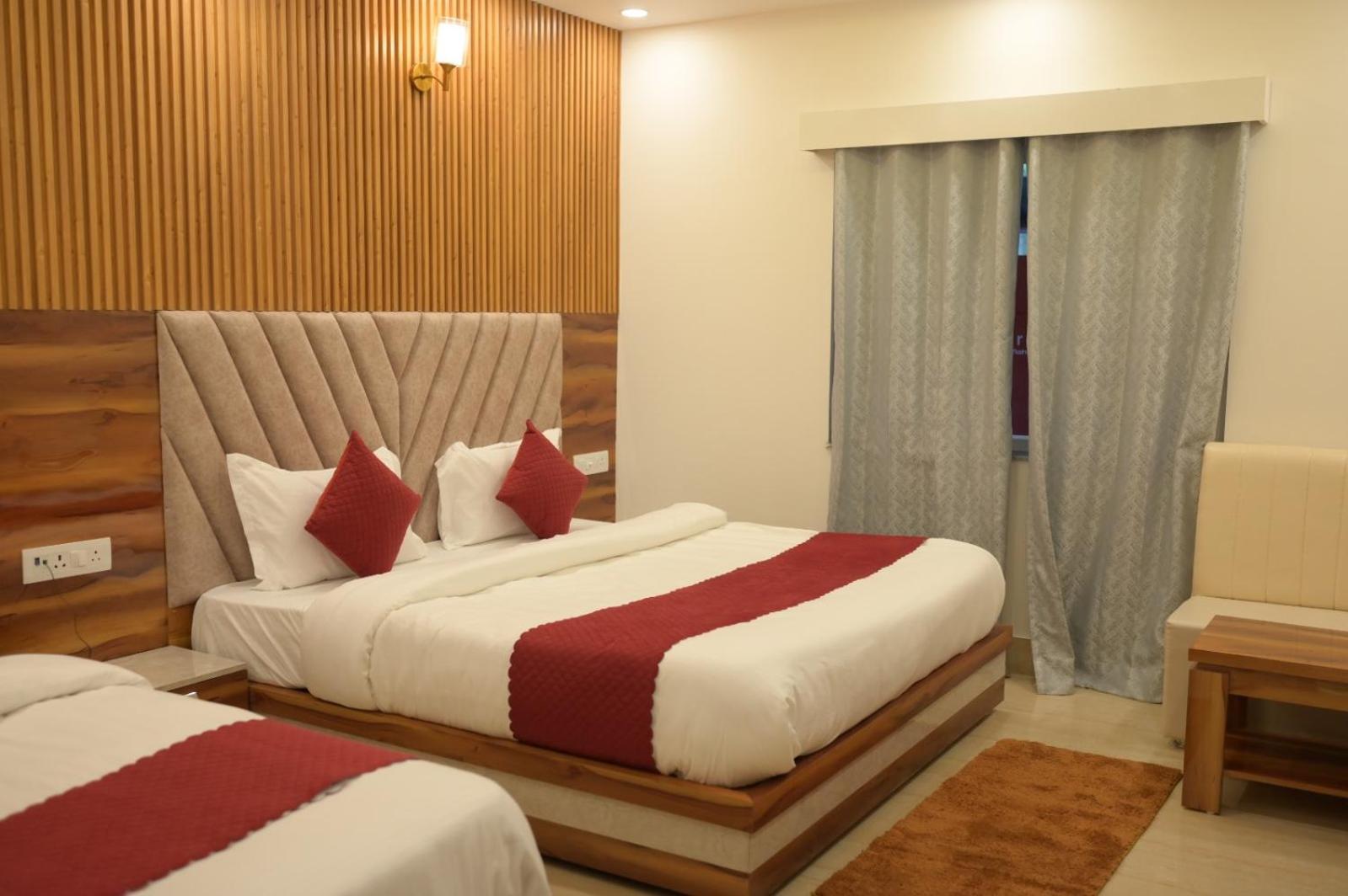 Hotel Udit Inn Rudraprayag Bagian luar foto